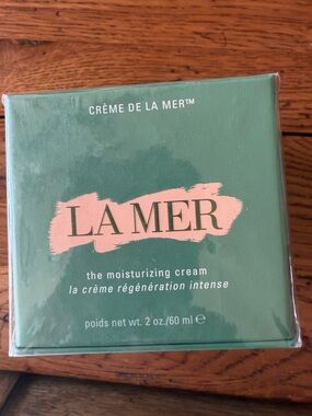 La Mer Moisturizing Cream Box - Green with Pink Logo